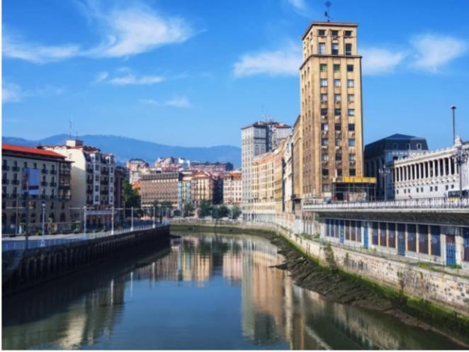 A 5 Minutos Andando Del Casco Viejo, Ayuntamiento, Plaza Circular Y Gran Via De Bilbao Y Proximo A Las 2 Lineas De Metro Kültér fotó